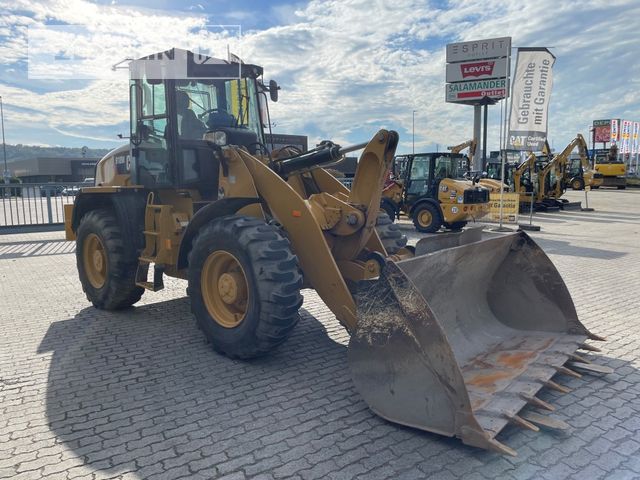 CAT 918M