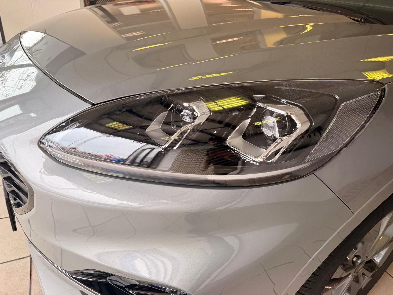 Fahrzeugabbildung Ford Kuga ST-Line X / LED / KAMERA / 25TKM