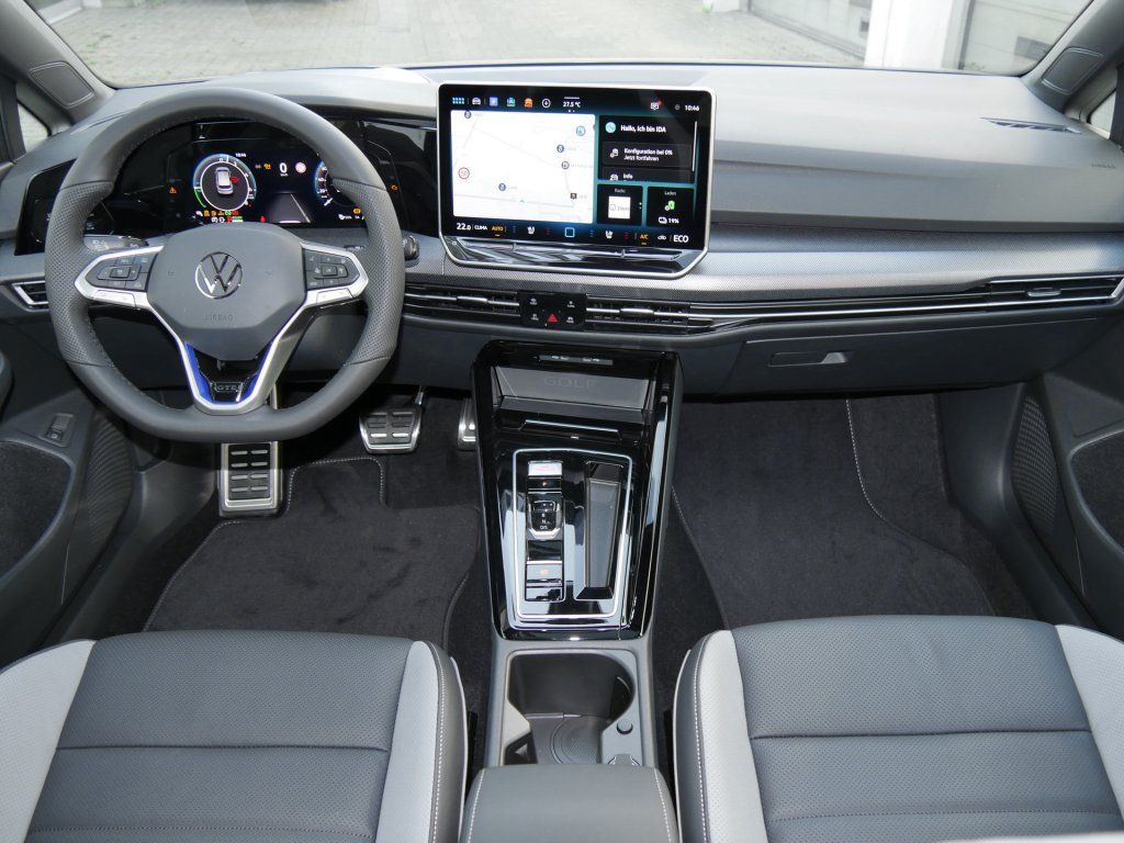 Fahrzeugabbildung Volkswagen Golf GTE 1.5 TSI eHybrid DSG AHK Matrix-LED