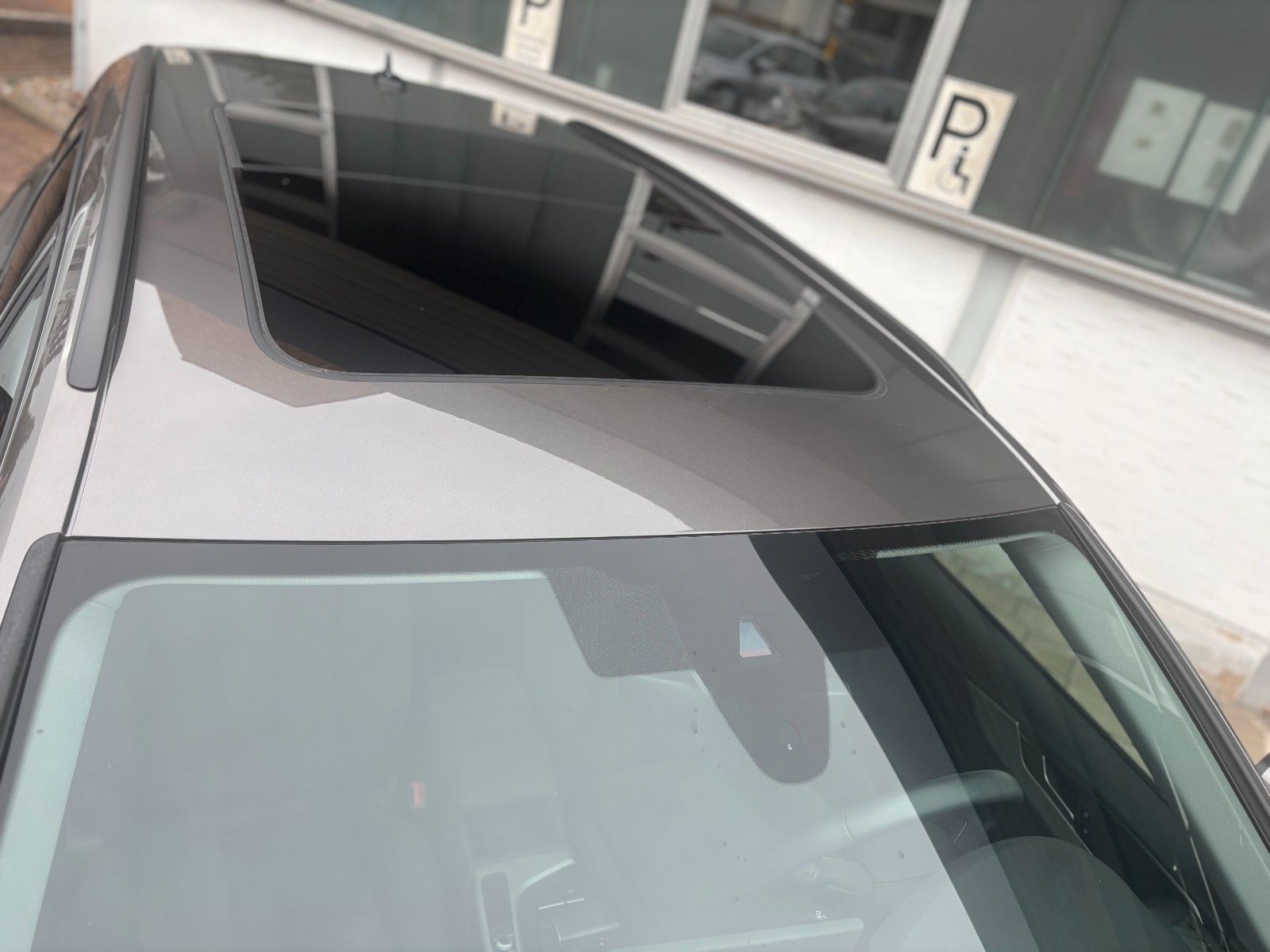 Fahrzeugabbildung Audi A4 Avant 40 TFSI quattro basis