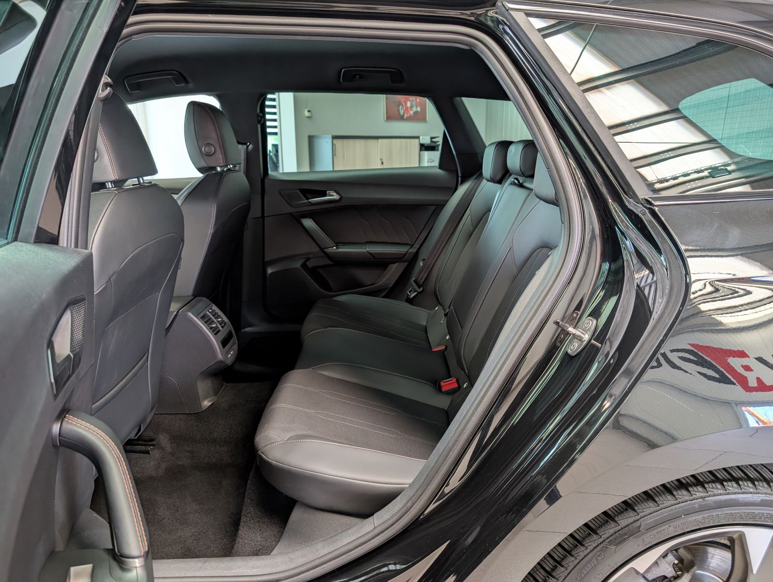 Fahrzeugabbildung CUPRA Leon 1.5eTSI DSG Matrix Kamera Vision+ Full Link