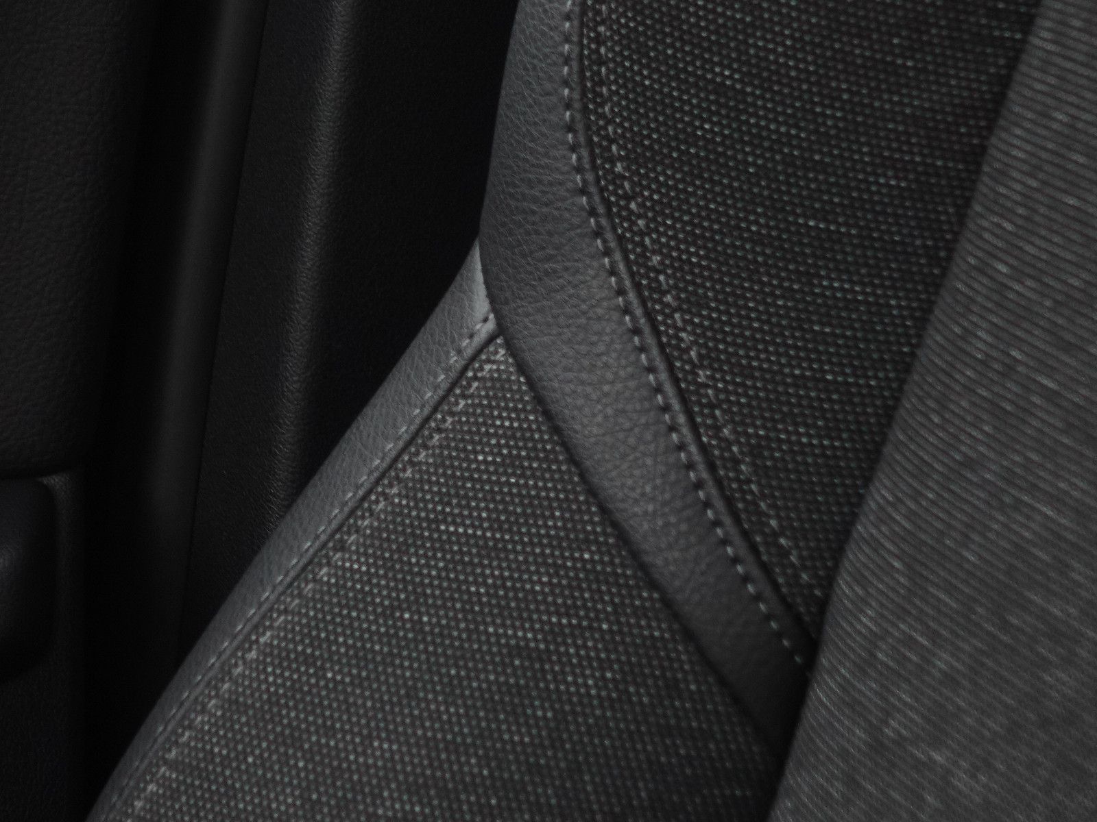 Fahrzeugabbildung BMW 118i Sport Line Navi CarPlay LED-Pkt.