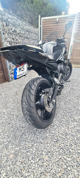 Yamaha Xj6 - NEUWERTIG - WENIG KM - SPORTTOURER VON 501 BIS 750 CCM