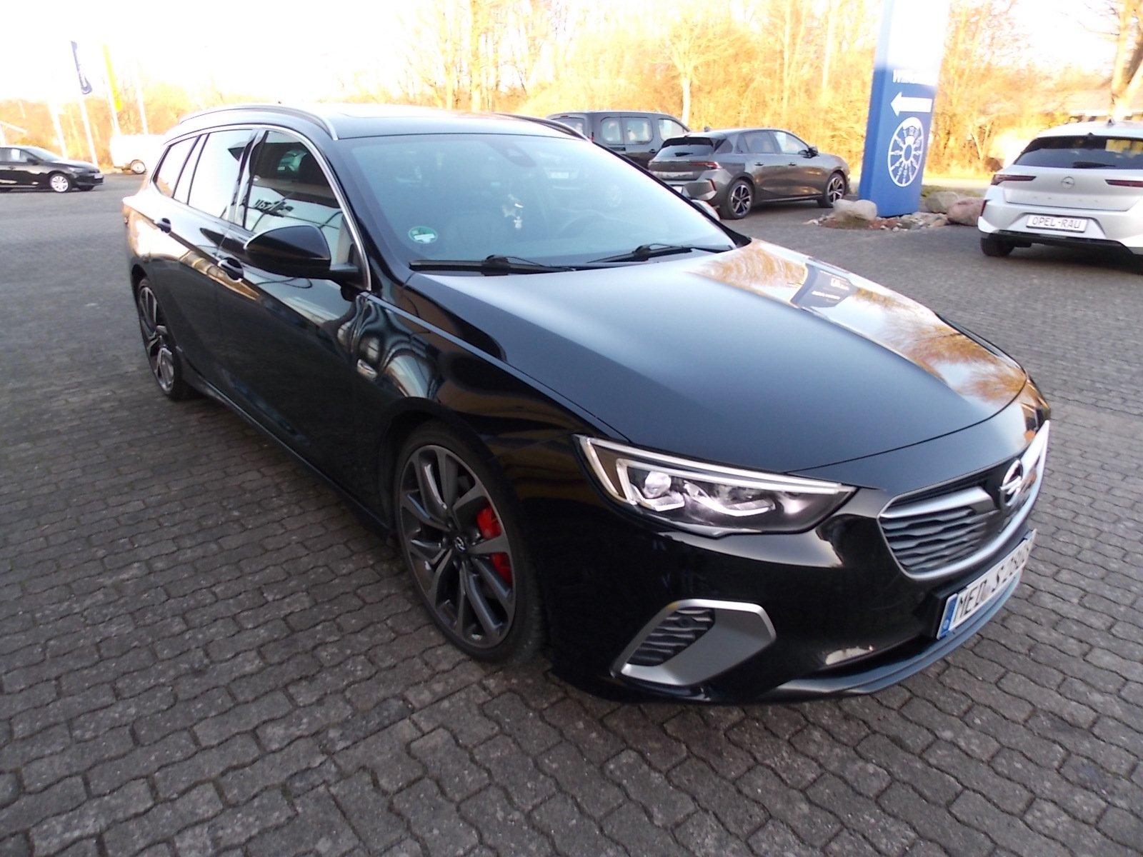 Opel Insignia B Sports Tourer 2.0 BiTurbo 4x4 GSI