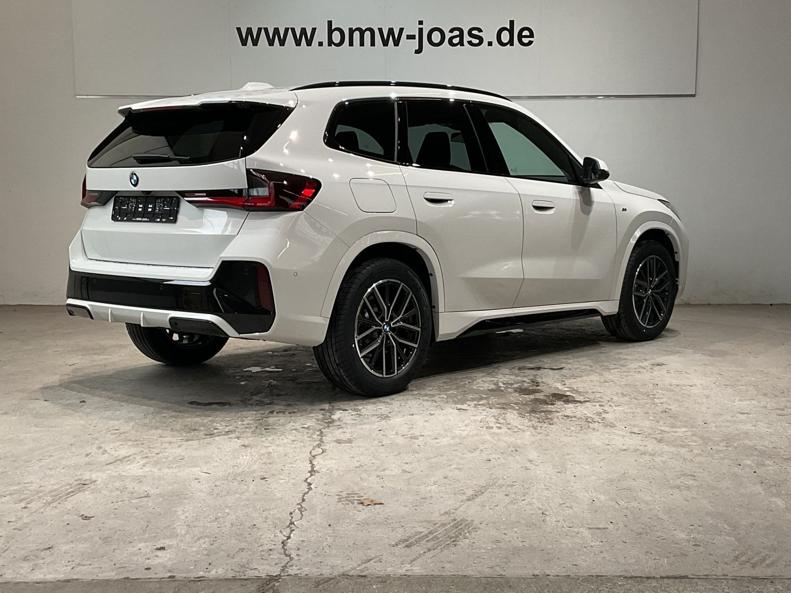 Fahrzeugabbildung BMW X1 sDrive20i 18" LMR, AHK, Komfortzugang DAB