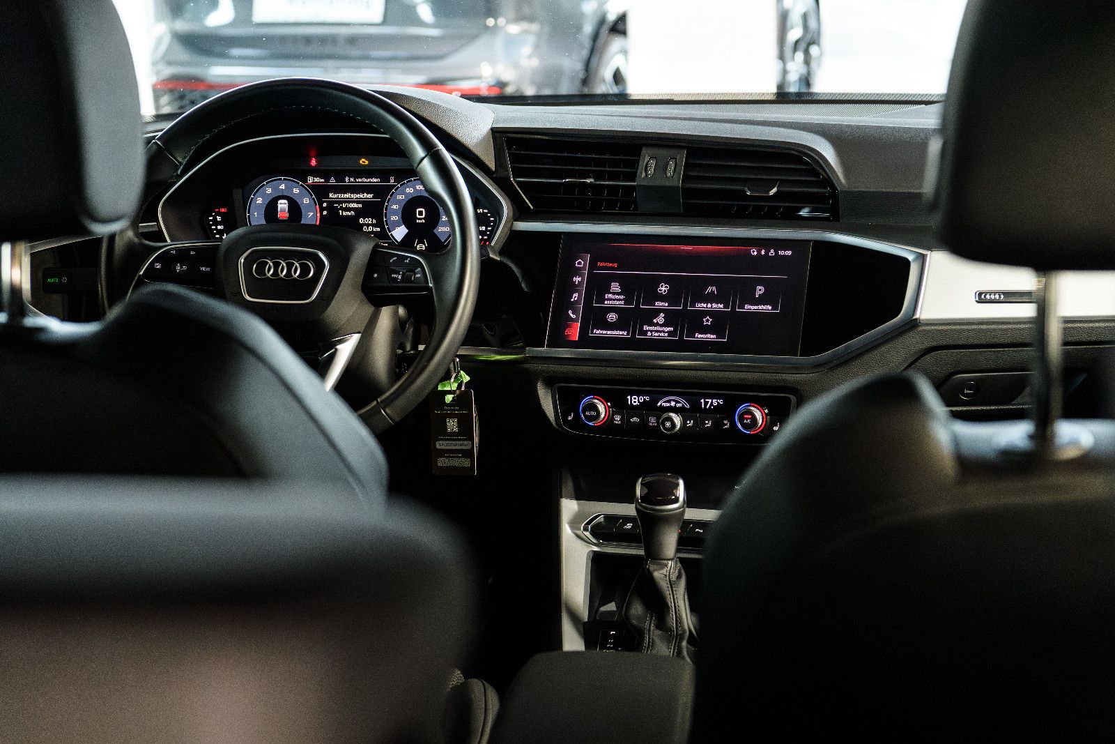Fahrzeugabbildung Audi Q3 35 TFSI advanced +LED +elektr. Klappe