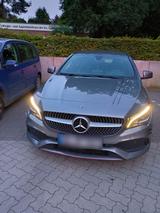 Mercedes-Benz Ich verkaufe mein Auto - Mercedes-Benz 220 in Hamburg