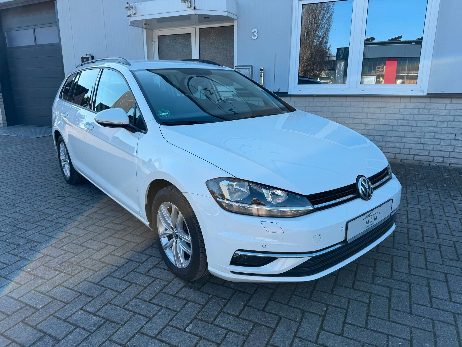 Volkswagen Golf VII Variant Comfortline Navi Kamera LED AHK