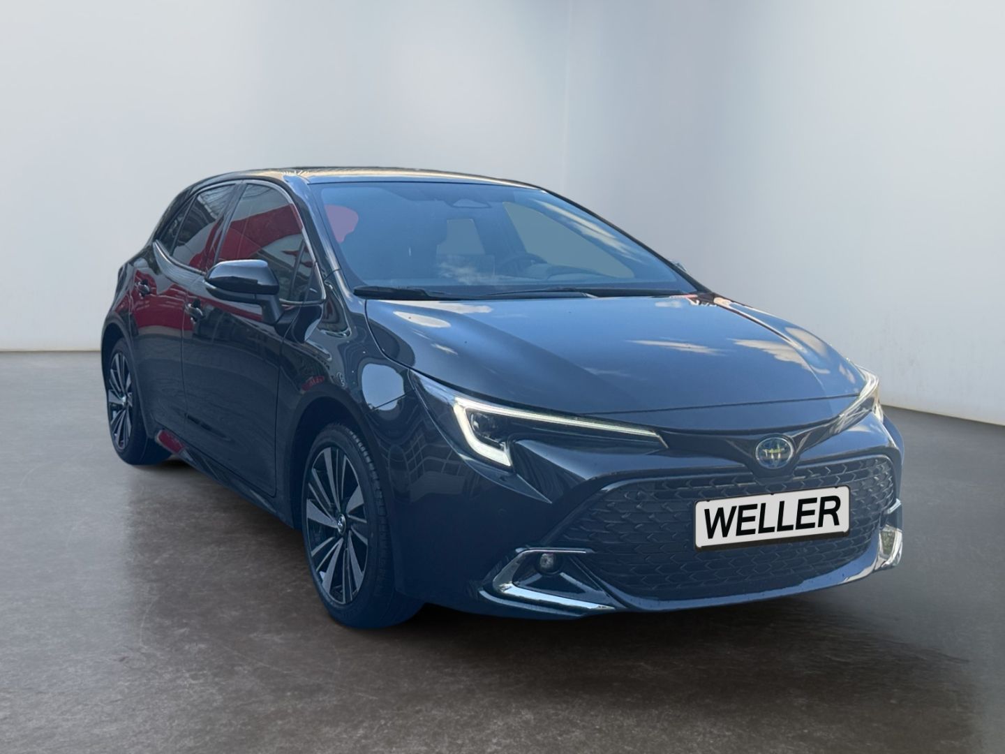 Toyota Corolla Hybrid 2,0 l, 196 PS CVT. 4x2, 5-Tü Navi imagem 3