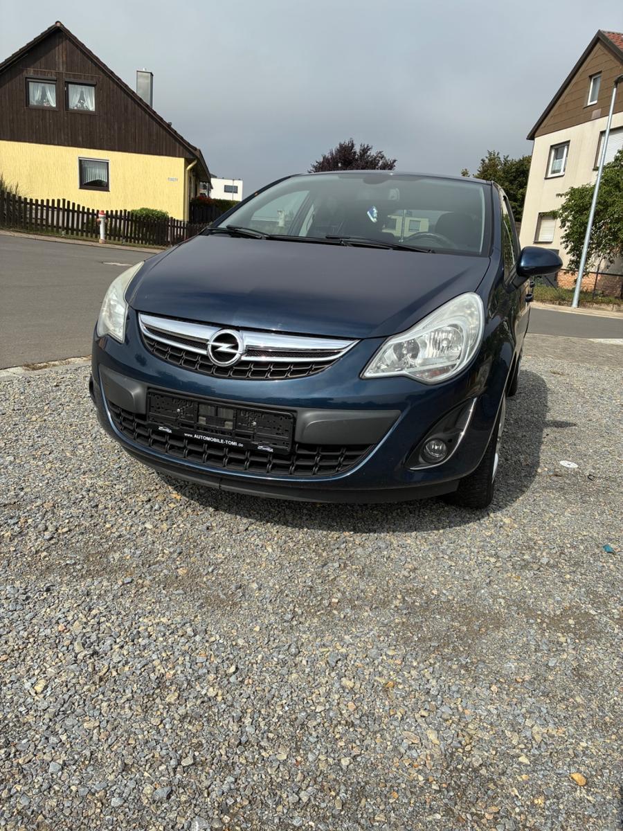 Opel Corsa D Satellite