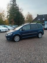Volkswagen Touran 1.4 TSI Highline.Automatik.Navi.Klima.AHK - gebrauchte VW Touran aus dem Jahr 2013