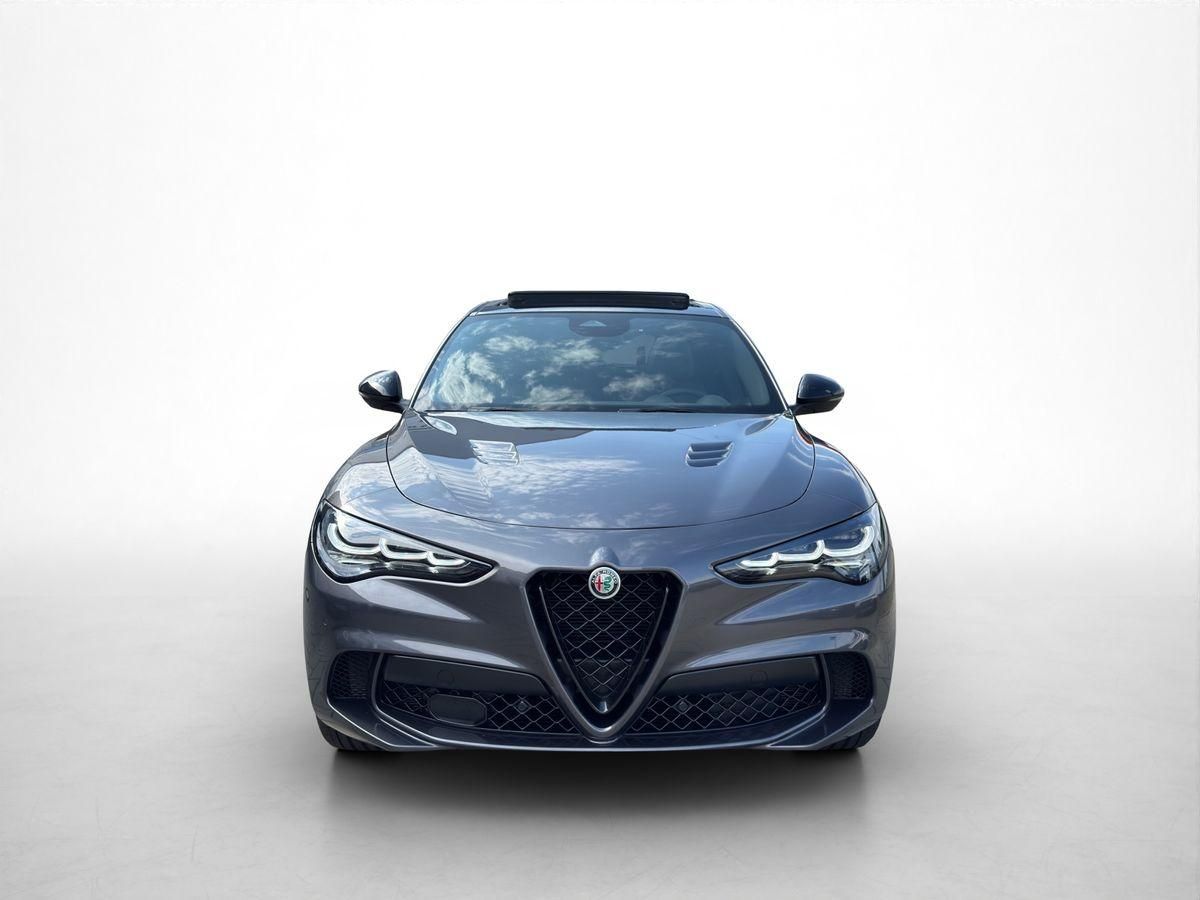Alfa Romeo Stelvio - Bild 3