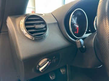 Audi TT Coupe 2.0 TFSI*Klima*SHZ*Navi*Bi-Xenon*PDC*BT