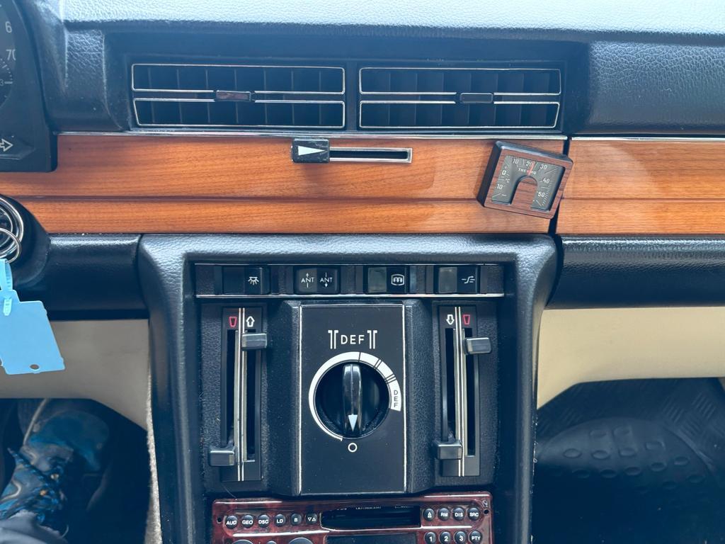 Mercedes-Benz 280