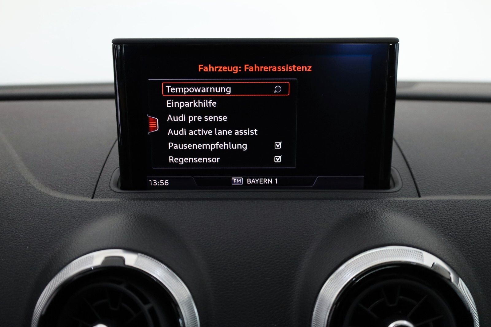 Fahrzeugabbildung Audi A3 Sportback e-tron sport,SH,Kamera,Sportsitze