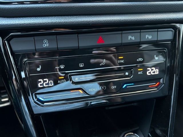T-Roc Style NAV;KAMERA;MASSAGE;SHZ