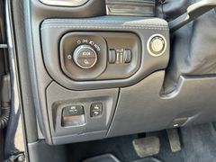 Fahrzeugabbildung Dodge RAM 1500 Limited LPG Luft NAP 22 Zoll u-frei EU