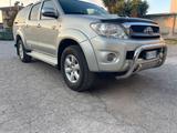 Toyota Hilux 3.0 D-4D 4WD 4p. Doub. Cab SR+ - Toyota Hilux: 3.0