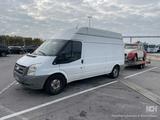 Ford Transit mit Motorschaden, aber vielen Neuteilen