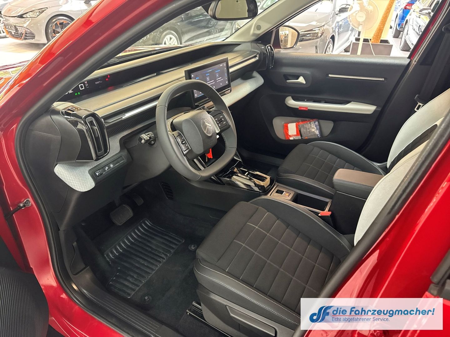 Fahrzeugabbildung Citroën C3 E 113 MAX HUD Navi Soundsystem LED Apple CarP