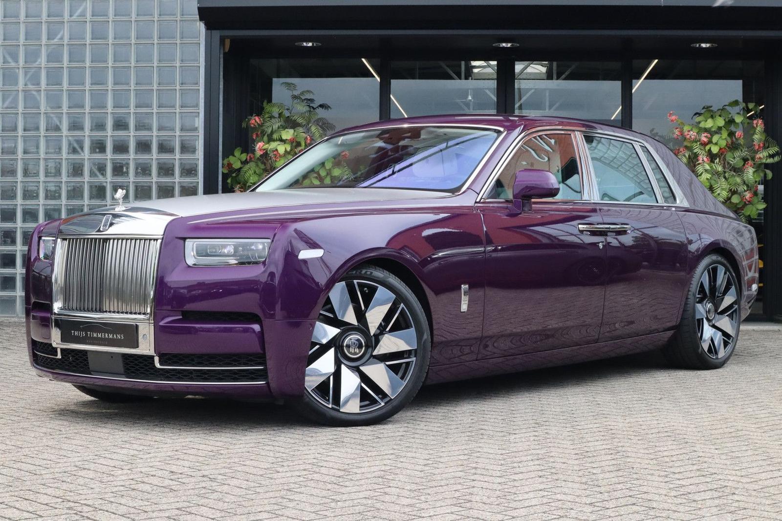 Rolls-Royce Phantom Series II "The Extrovert" | Starlight, B