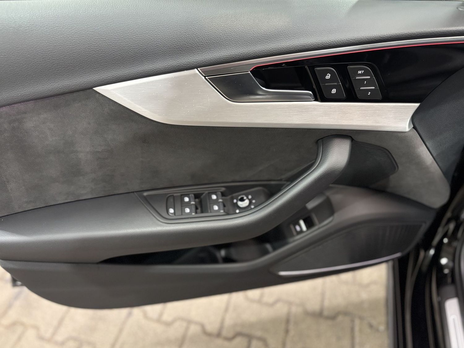 Fahrzeugabbildung Audi A4 30 TDI S-line #Matrix#Virtual#Black#B&O#20"