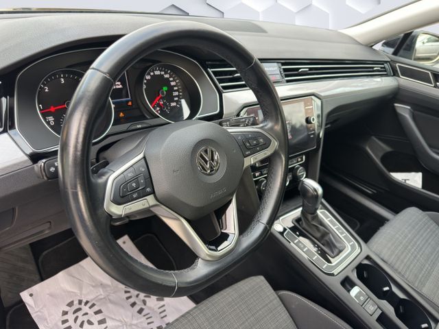 Passat Business 1.6TDi 88kW DSG LED PDC Navi ACC