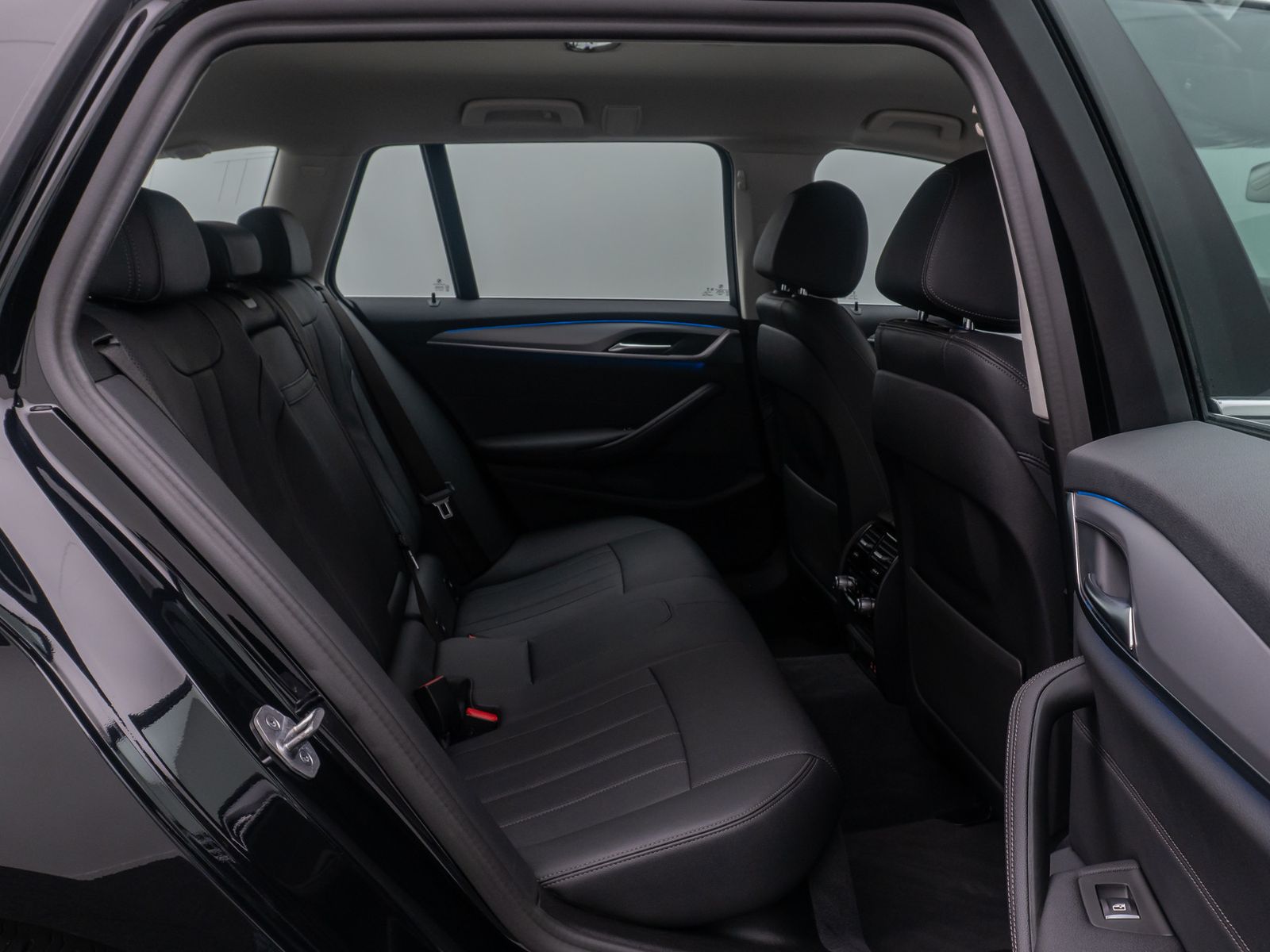 Fahrzeugabbildung BMW 530e xD ACC Laser HUD DAB Kamera 4xKlima Sport