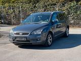 Ford Focus 1,6TDCi 66kW Ambiente - Ford Focus aus 2007: Ambiente