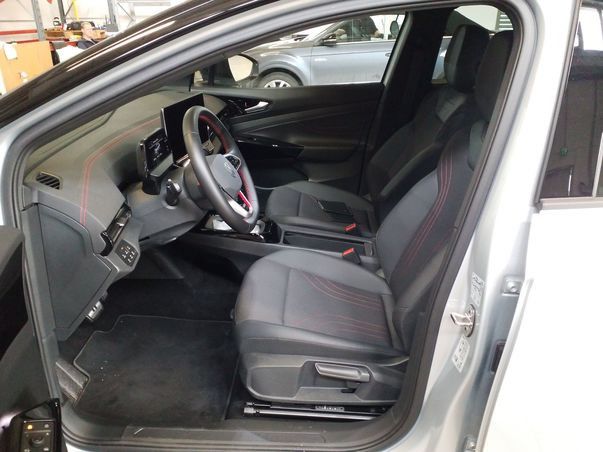 ID.4 GTX 4MOTION +IQ.LIGHT+PANO+HARMAN+NAVI+AHK+