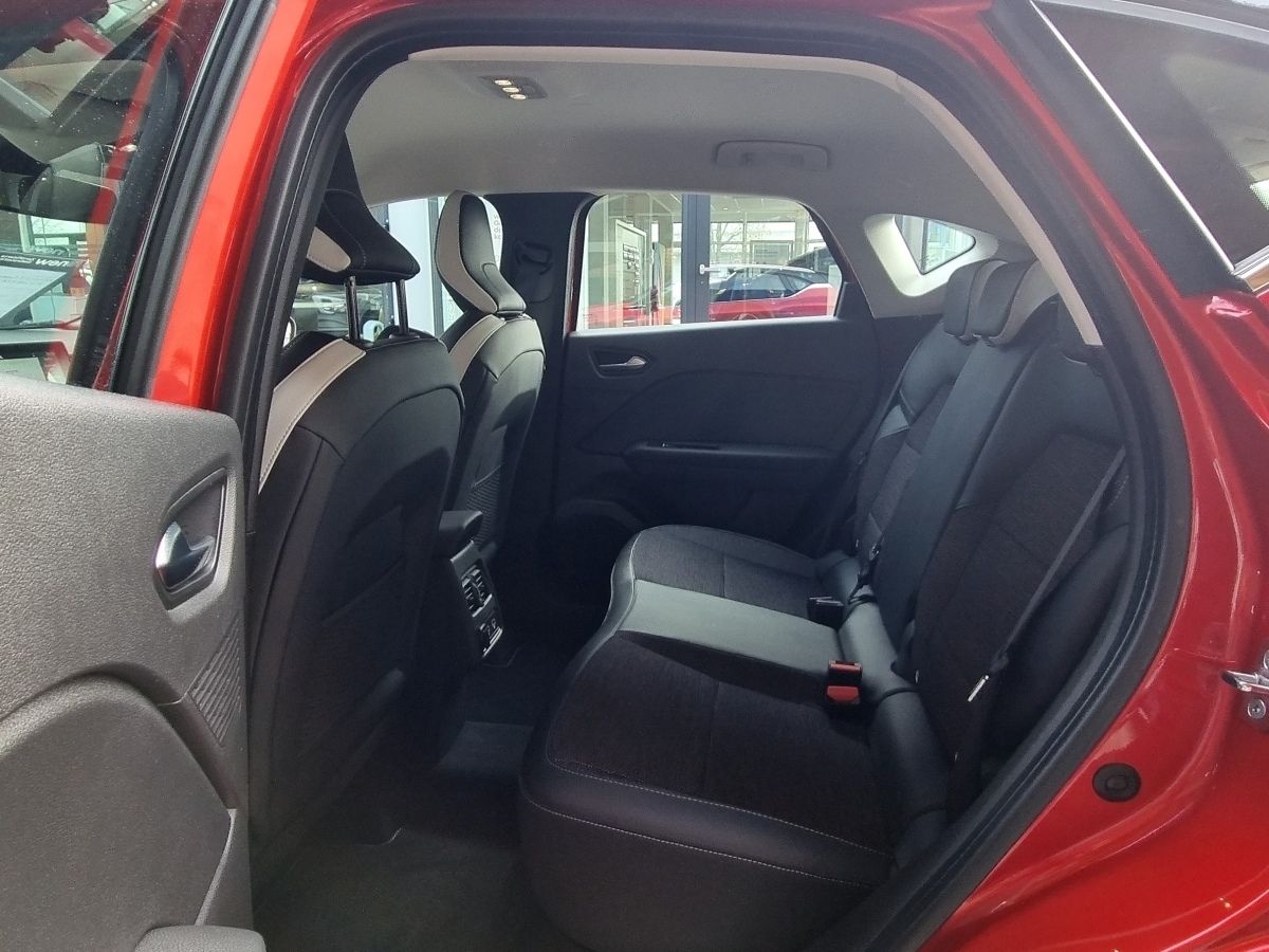 Fahrzeugabbildung Renault Captur INTENS TCe 140 EDC