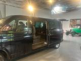Volkswagen T5 Transporter Bus Multivan Comfortline lang - : Van, Multi