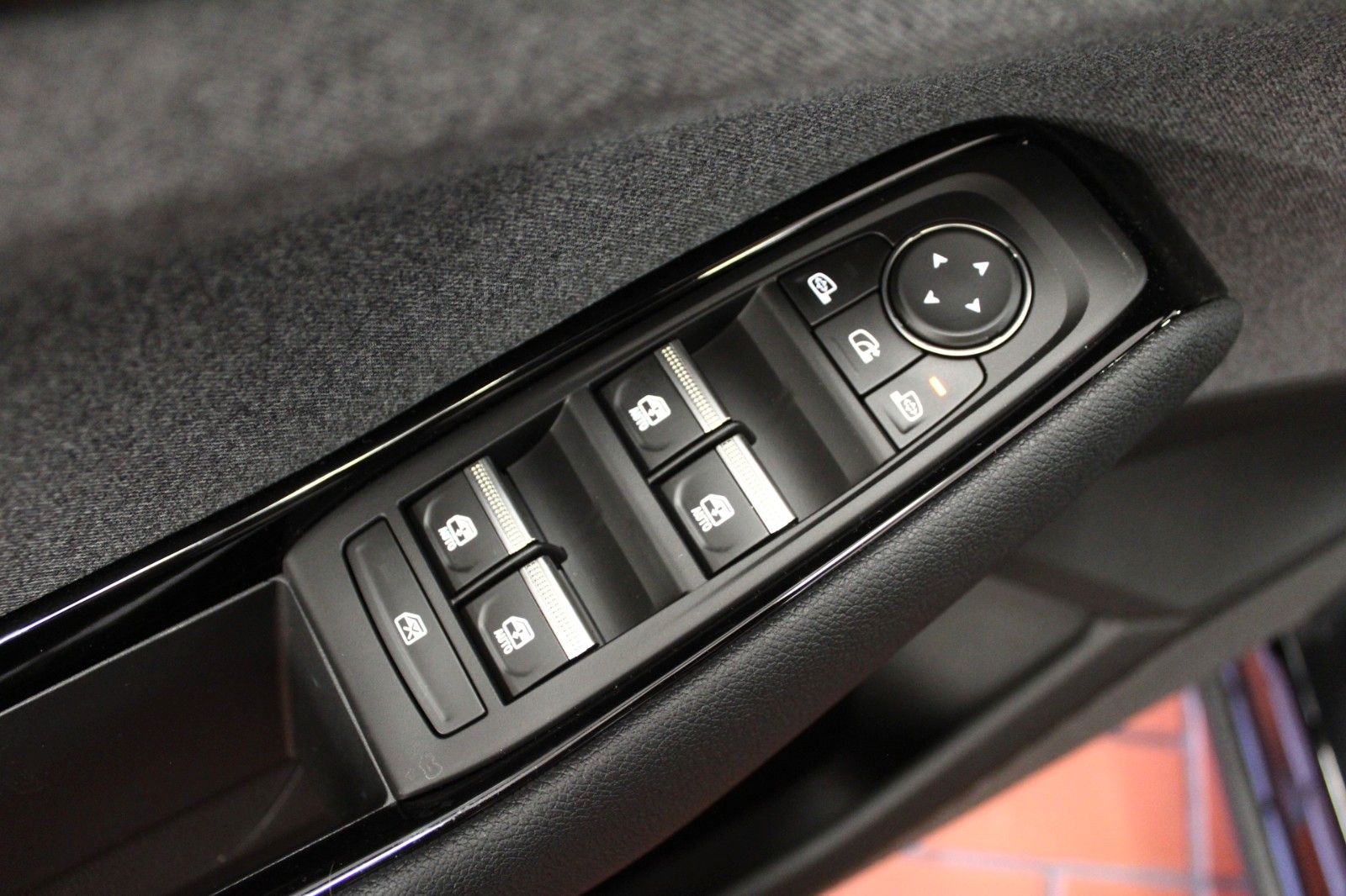 Fahrzeugabbildung Renault Austral Mild Hybrid 140 Automatik Equilibre City