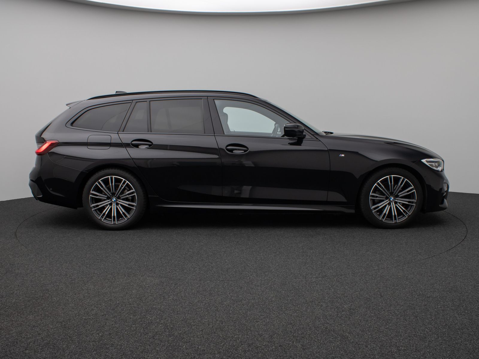 Fahrzeugabbildung BMW 320d M Sport Kamera CockPitPro DAB LED Alarm