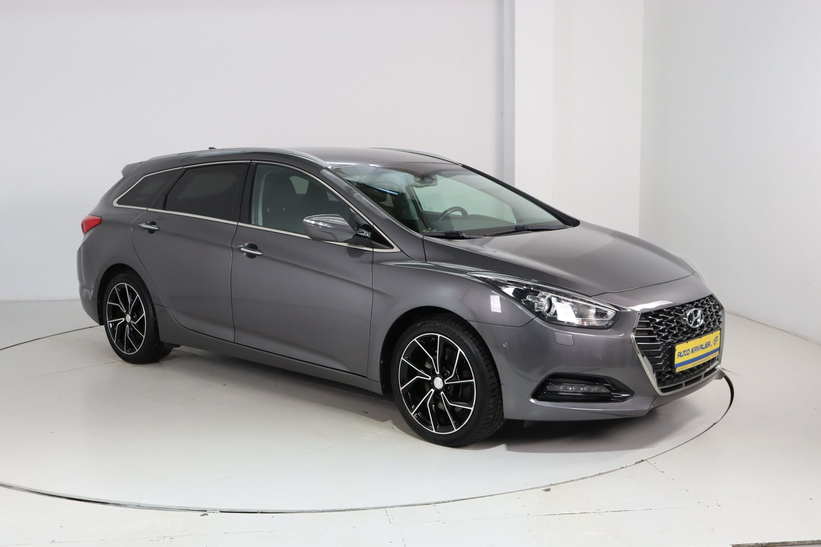 Fahrzeugabbildung Hyundai i40 CW 1.6 CRDi Space Plus * Sitzhzg./-lüftung