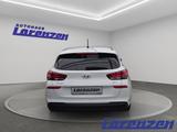 Hyundai i30 Select NEW Kombi (MJ20) 1.4 Spurhalteass. Fe - Hyundai mit Benzin-Antrieb: Kombi, Schaltgetriebe