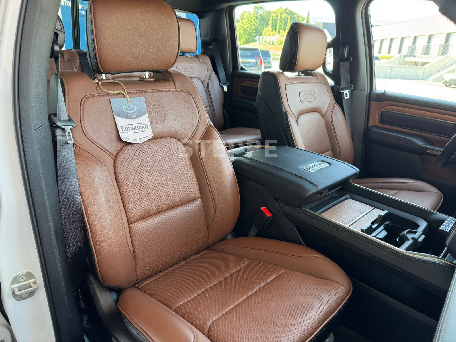 Dodge RAM 1500 5,7 V8 LONGHORN Luftfederung  AHK