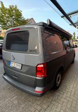 Volkswagen VW T6 Camper Aufstelldach - Wohnwagen & Wohnmobil in Köln