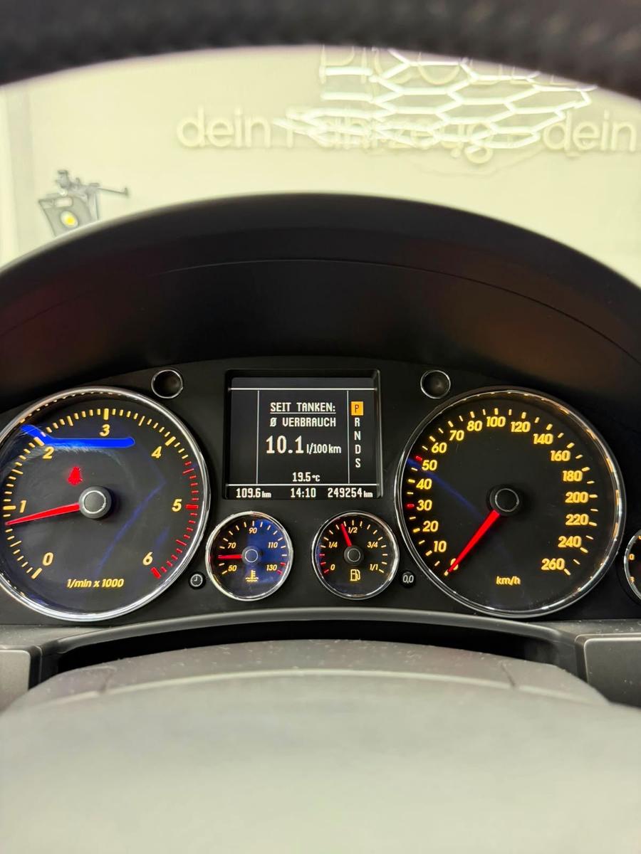 Volkswagen Touareg 2007 — photo 10