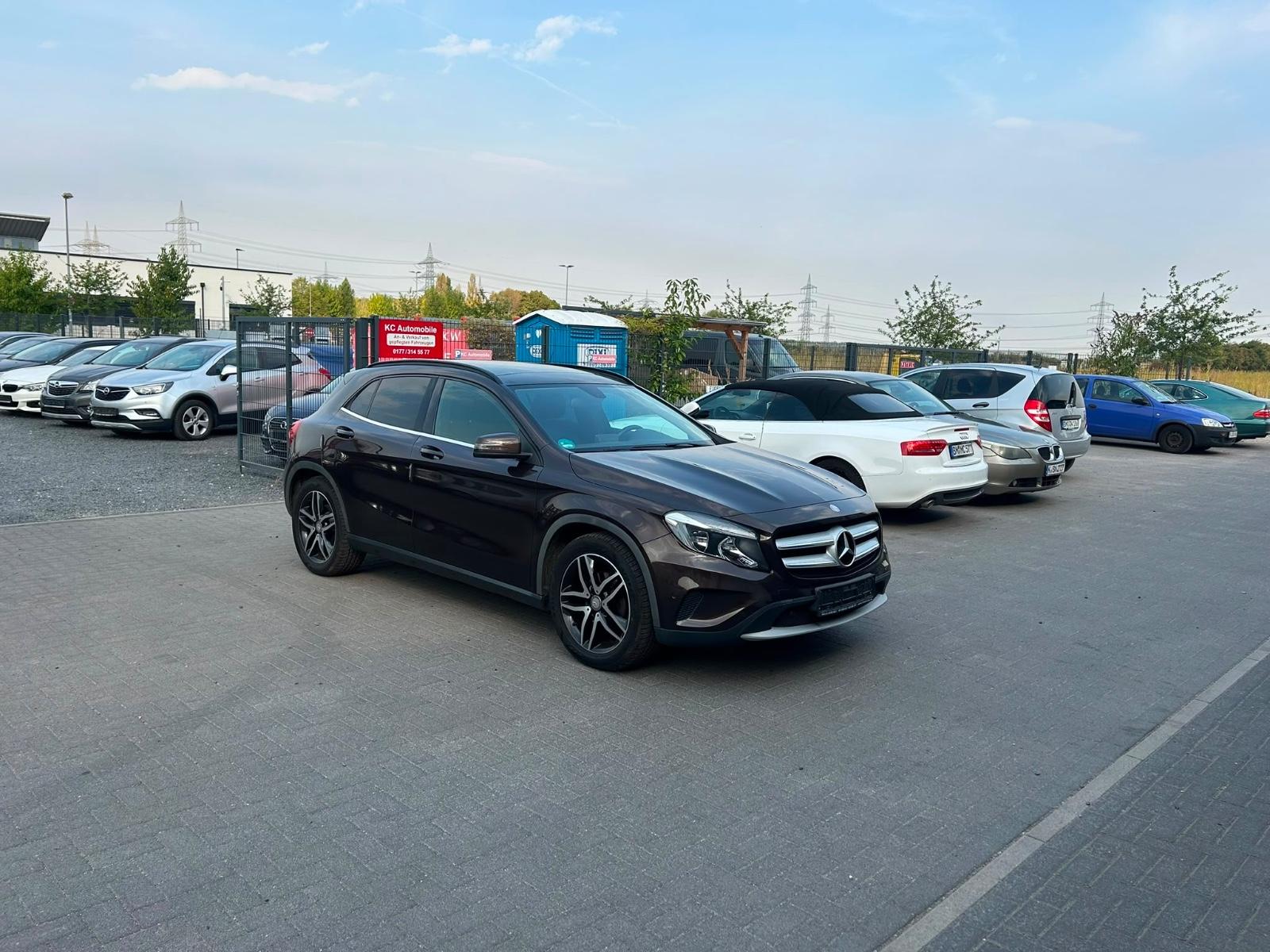 Mercedes-Benz GLA GLA 200*PANORAMA*NAVI*TÜV NEU*SERVICE NEU*