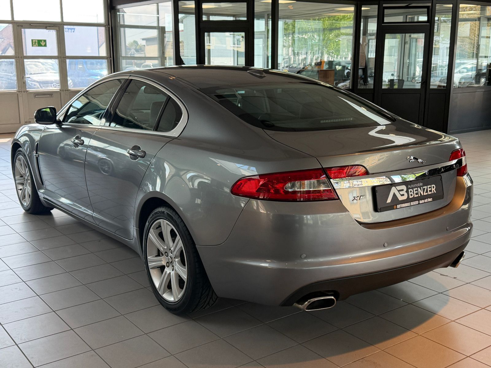 Fahrzeugabbildung Jaguar XF 3.0 V6 Diesel Edition /S-DACH/KAMERA