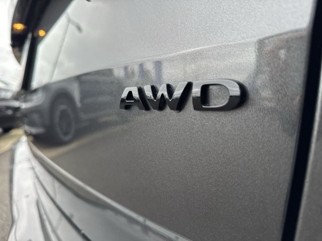 Fahrzeugabbildung Ford Tourneo Custom 2.0 Nugget Titanium 320 L1