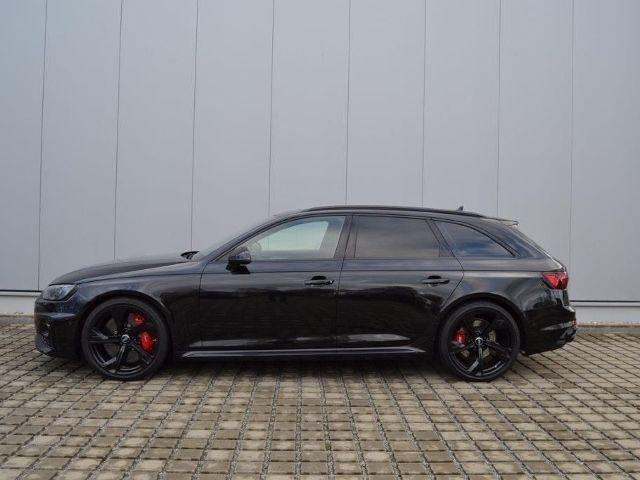 RS4 Avant 2.9 TFSI KERAMIK/DYNAMIK+DESIGN/PANO/M