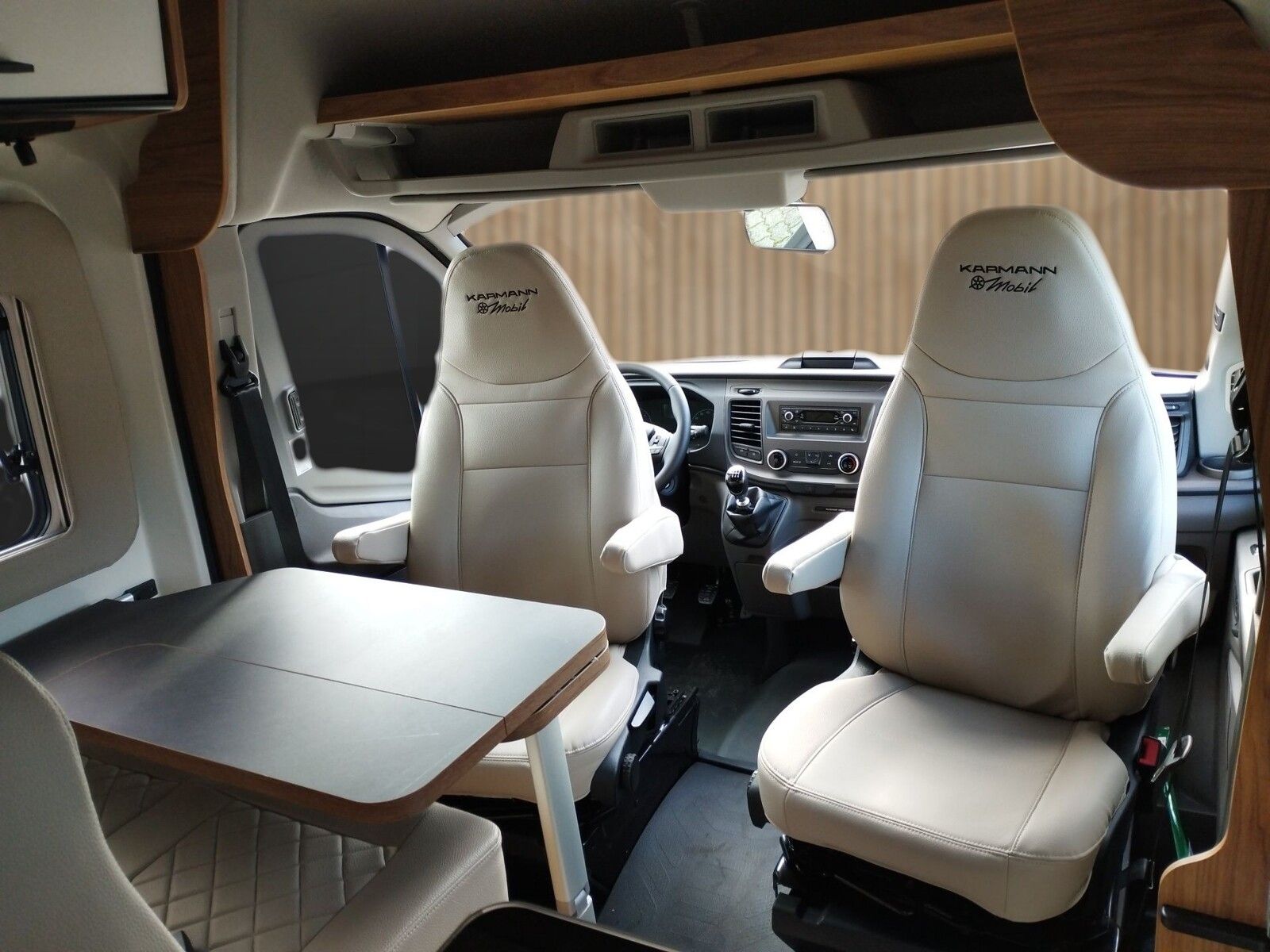 Fahrzeugabbildung Karmann Dexter 4x4 DE 560 AW Rückfahrkamera