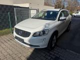 Volvo XC60 Momentum 2WD |8-FACH|DESIGN-PAKET|1.HAND - gebrauchte Volvo XC60 aus dem Jahr 2014