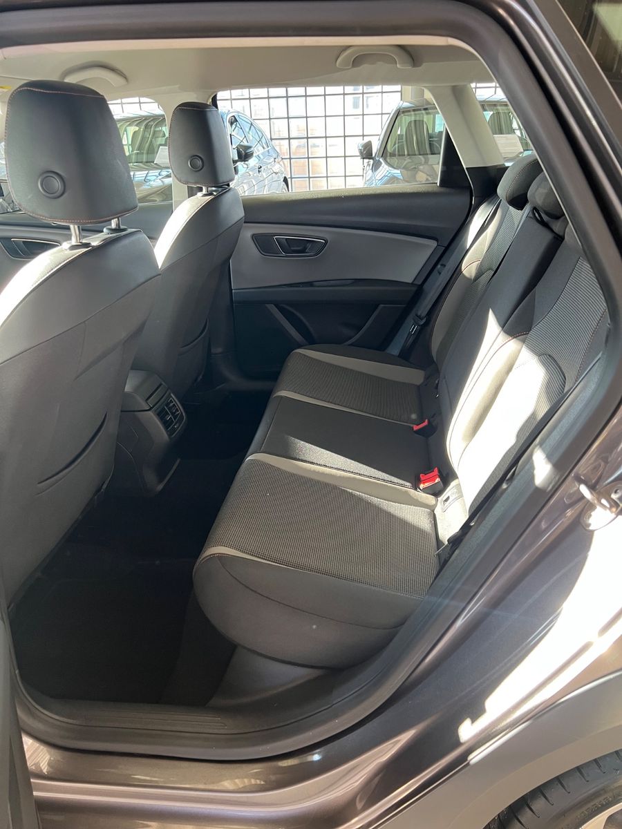 Fahrzeugabbildung SEAT Leon 2.0 TDI ST X-Perience 4Drive