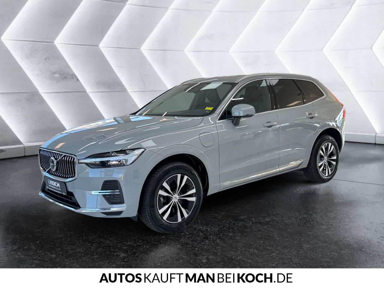 Volvo XC60 T6 Plug-In AWD ACC BLIS AHK StHzg Voll-LED. imagem 3