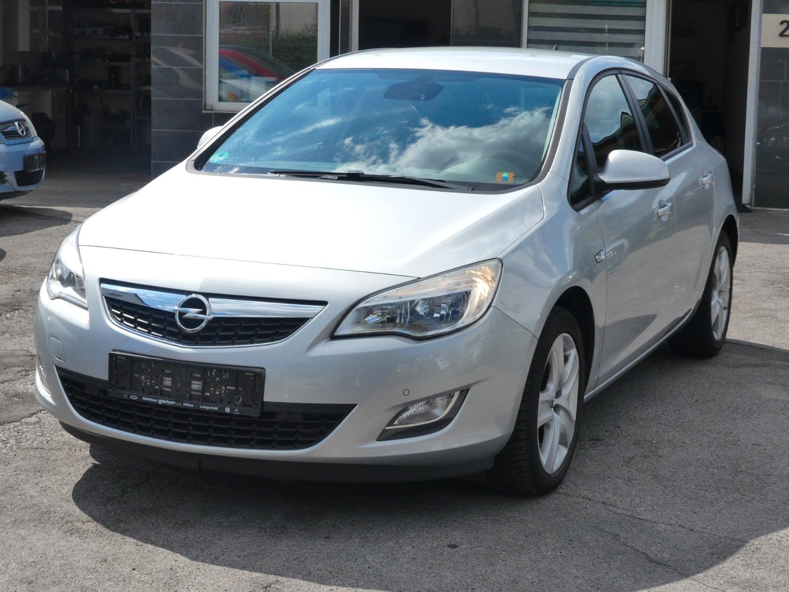 Opel Astra J Lim. 5-trg. Design Edition