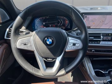 BMW X7 - 7