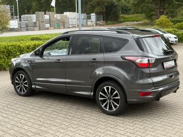 Ford Kuga - 12